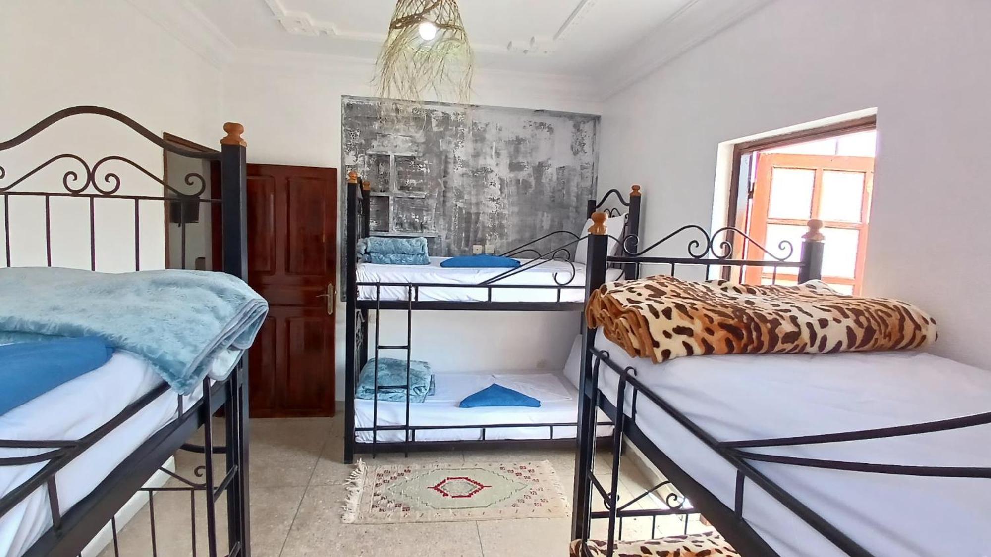 Warzazat Hostel Exteriér fotografie