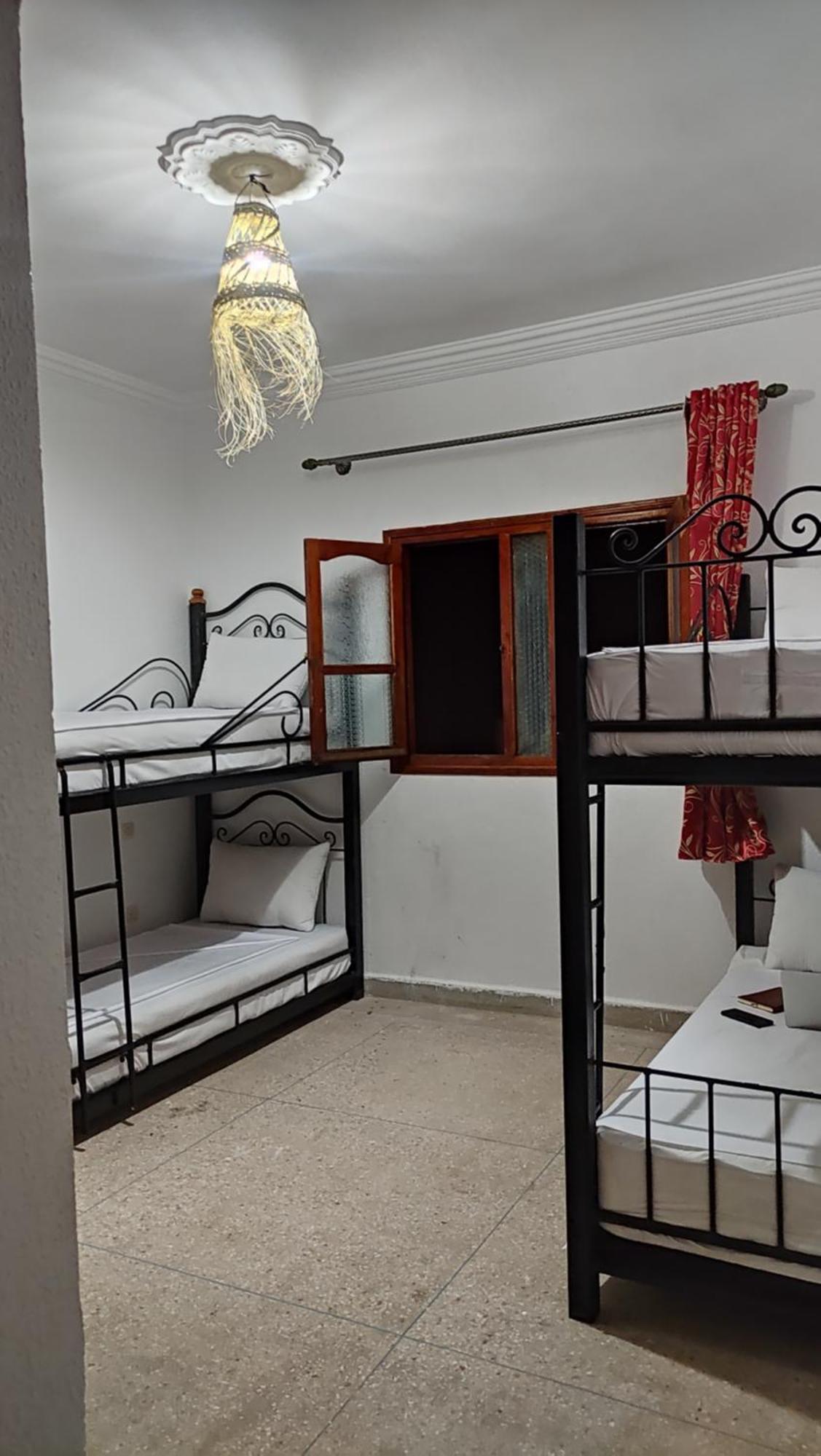 Warzazat Hostel Exteriér fotografie