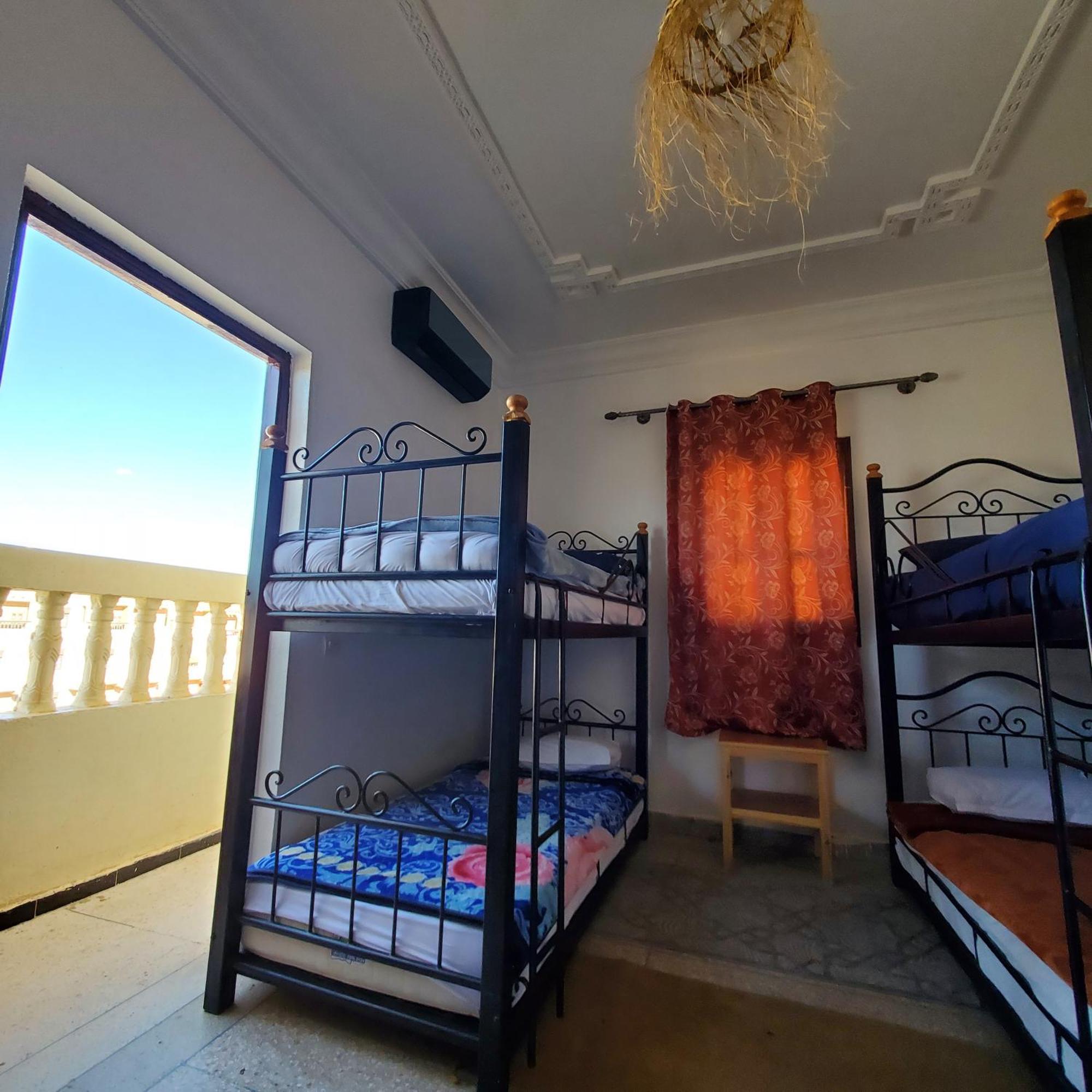 Warzazat Hostel Exteriér fotografie